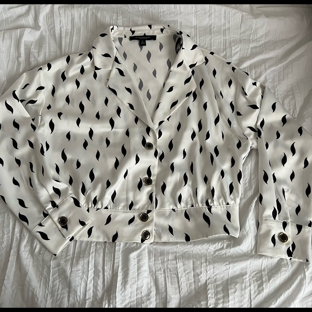 ANDREW MARC MARC NEW YORK WHITE W/BLACK  LONG SLEEVE JACKET/BLOUSE